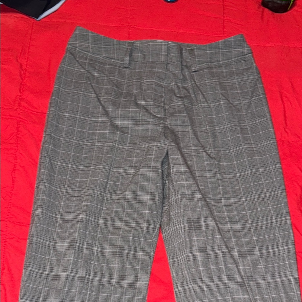 Woman’s Plaid Pants - Grey